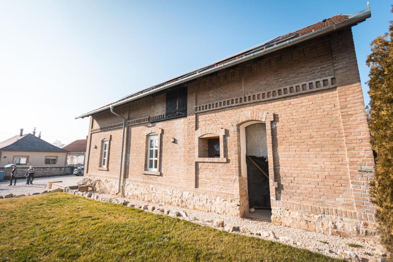 Magtar Villa Bóly Exterior foto